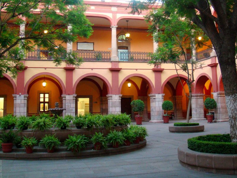 UASLP retoma actividad administrativa