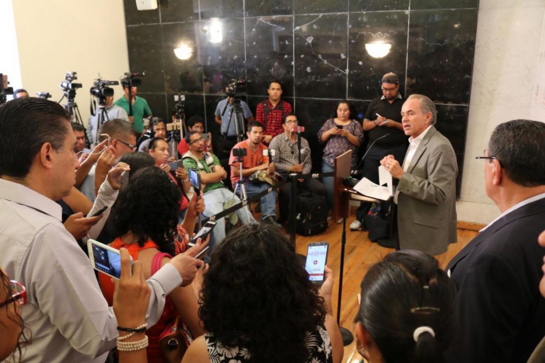 JMCL Atención Medios 220819 (1)