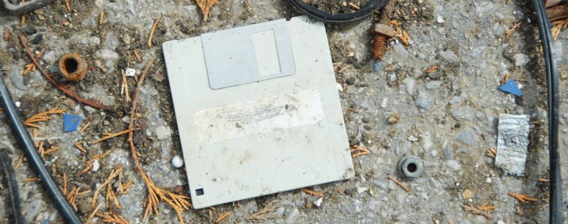 Diskette antiguo medio de almacenamiento