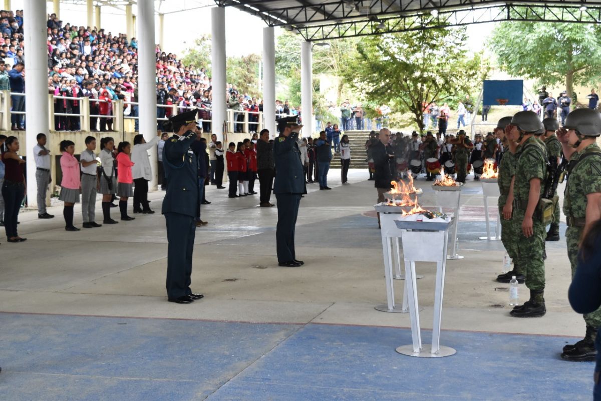 incineración de banderas