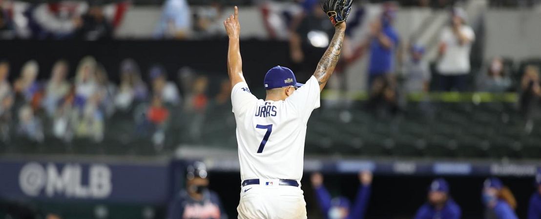 julio-urias