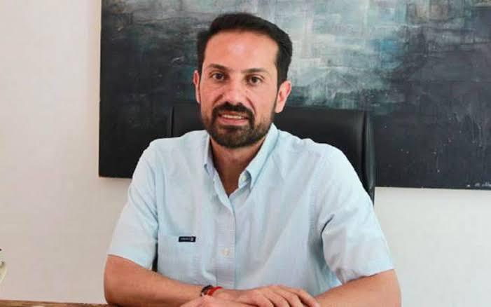 morena - Ricardo Gallardo - leonel serrato