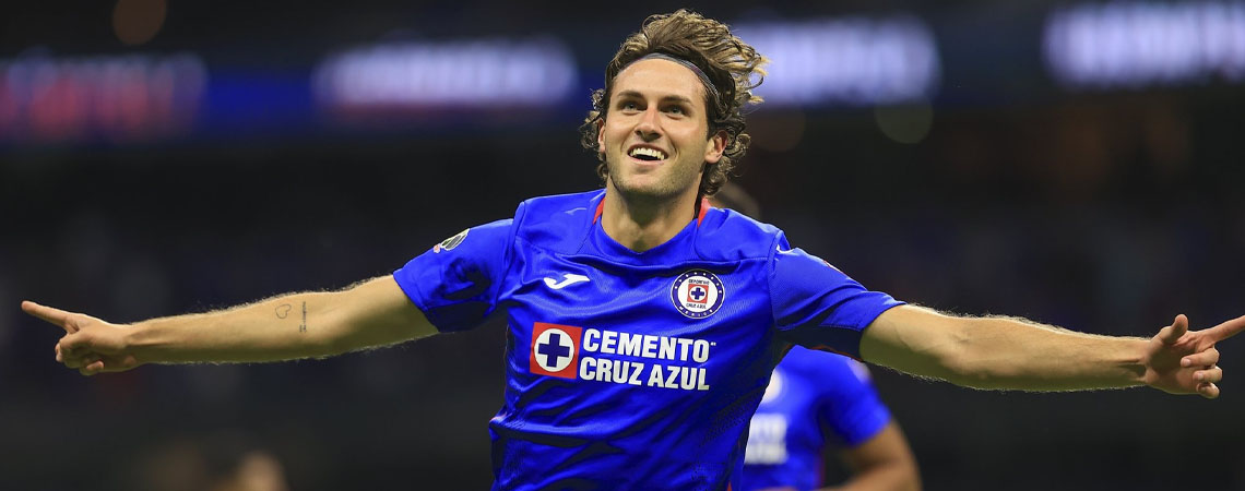 cruz-azul-pachuca-santiago-gimenez