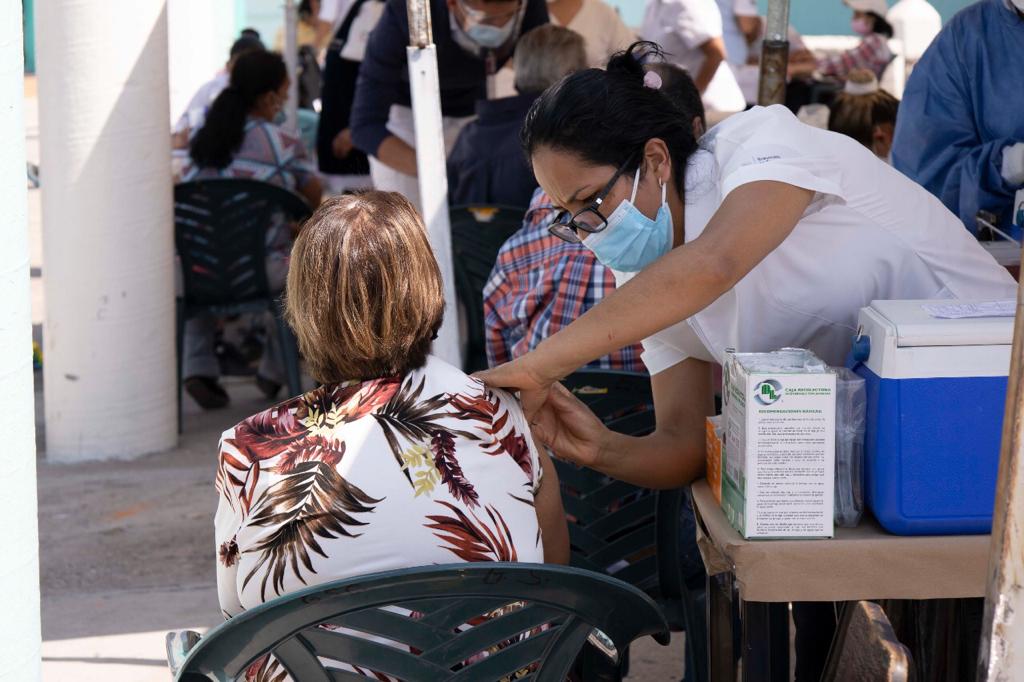 vacunación-méxico-adultos-extiende un día más