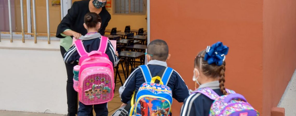 estudiantes-potosinos-aulas