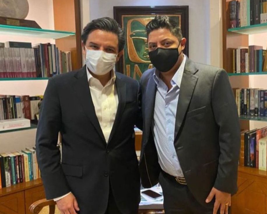 gallardo-IMSS-hospitales