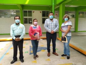 SNTE Sanitiza escuelas en Valles 