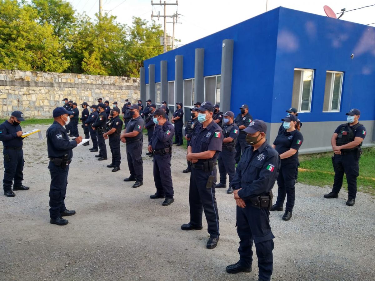 homenajes comandancia de policía