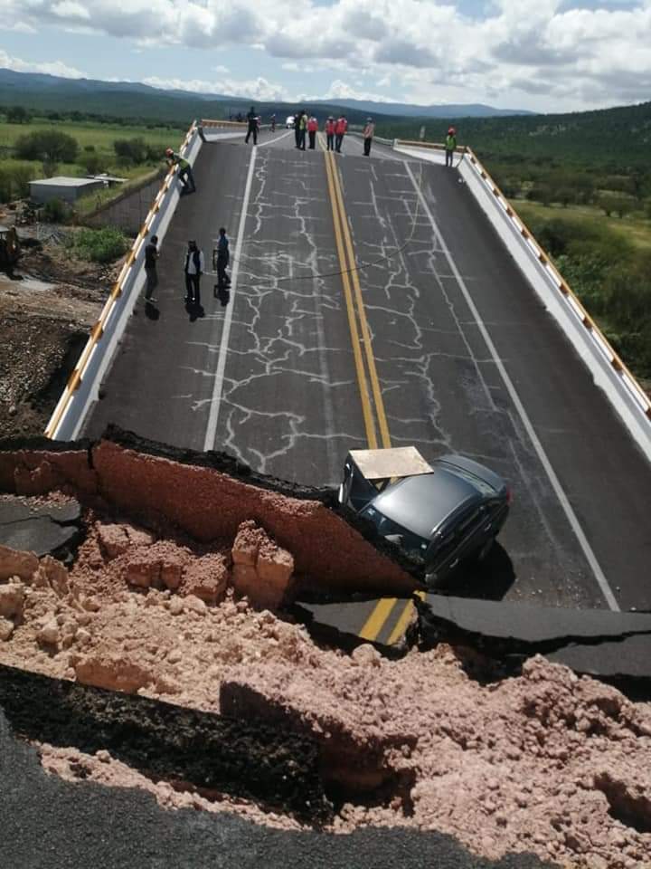 colapsa puente Cerritos-Tula