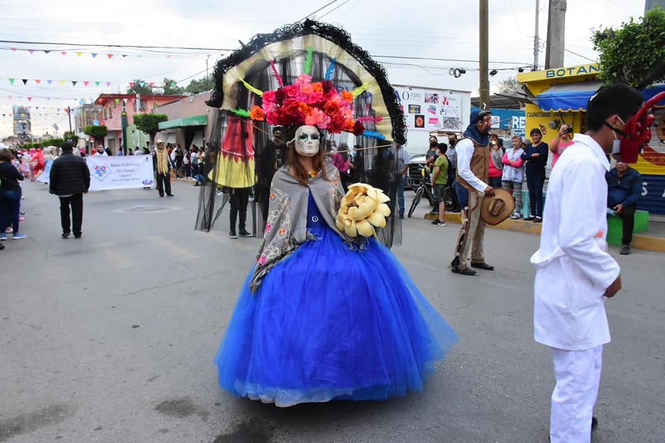 MAGNO-DESFILE-SOLEDAD