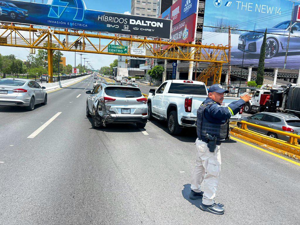 Discusión de pareja colapsa Salvador Nava tras chocar