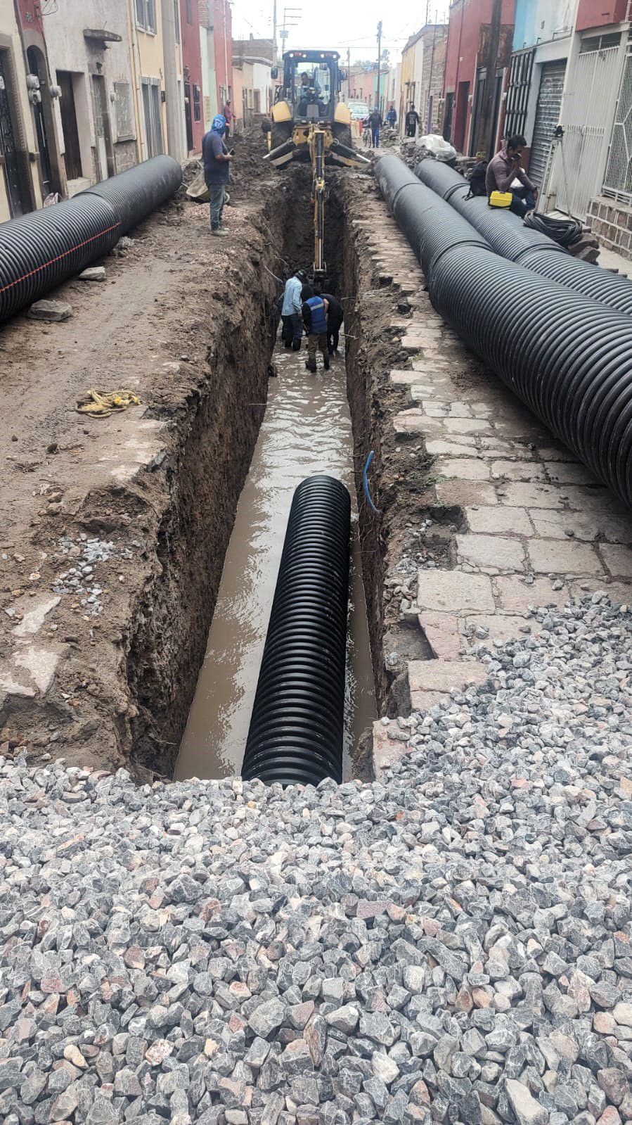 De forma oportuna, el Ayuntamiento atiende hundimiento en San Sebastián