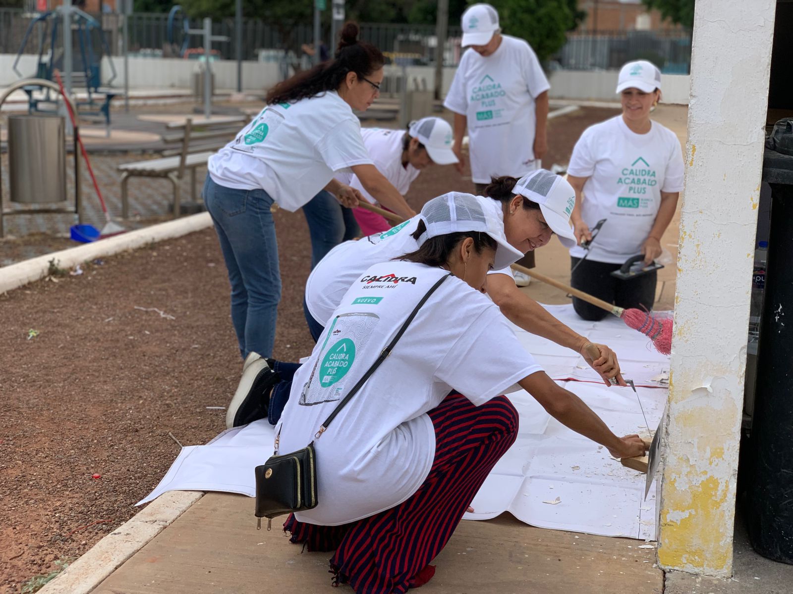 Realiza Ayuntamiento de SLP taller de albañilería para mujeres