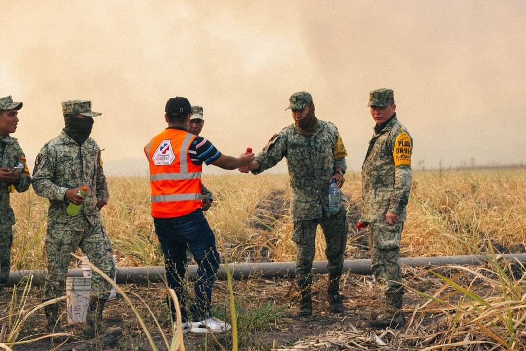 Apoyo brigadistas incendio forestal Valles 2