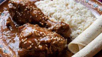 pollo en mole gastronomía