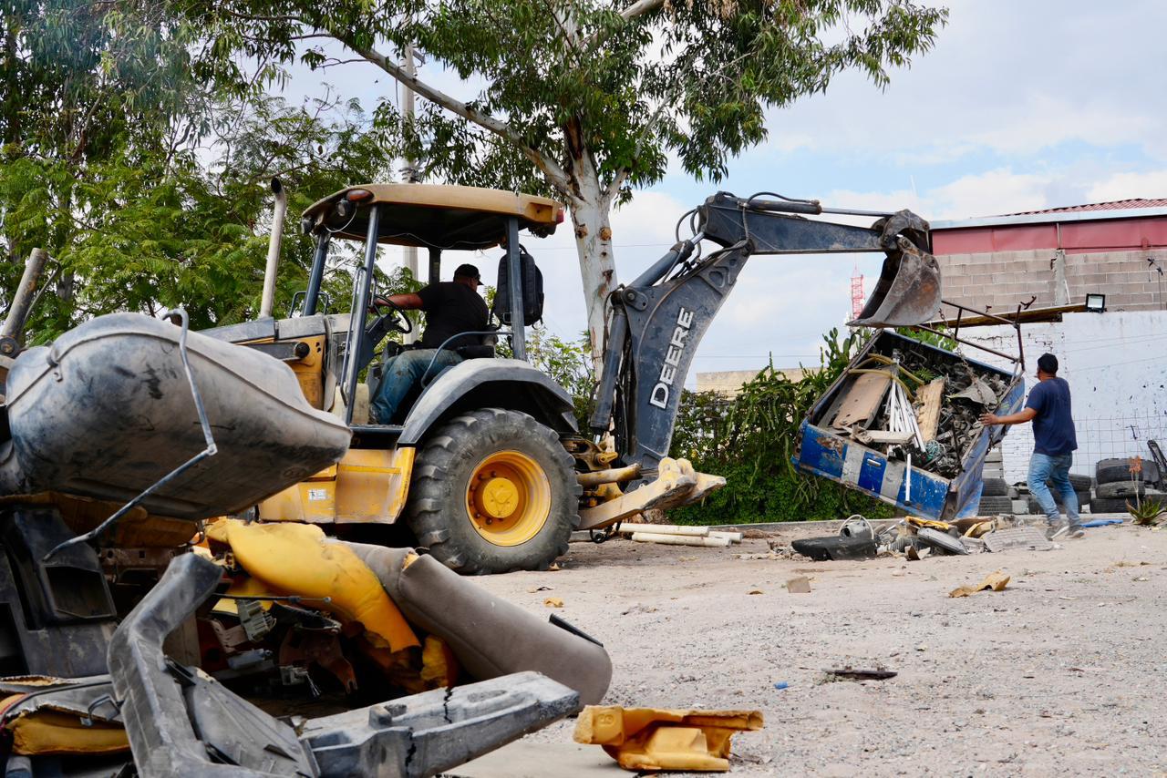 villa de pozos autos abandonados