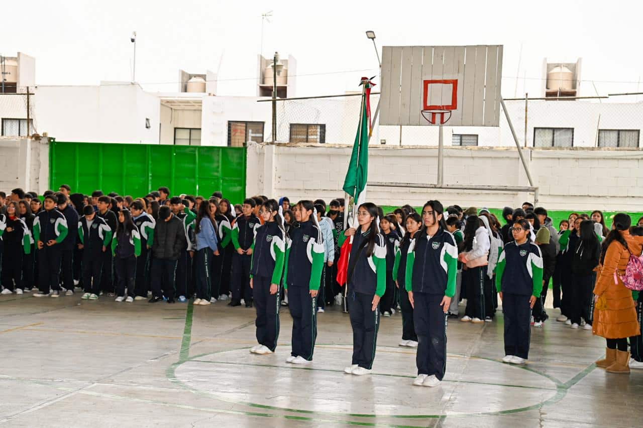 soledad constitución política de méxico