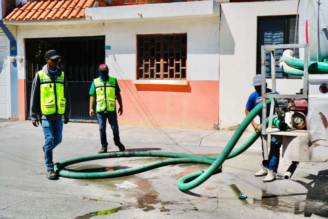 abastecimiento agua villa de pozos