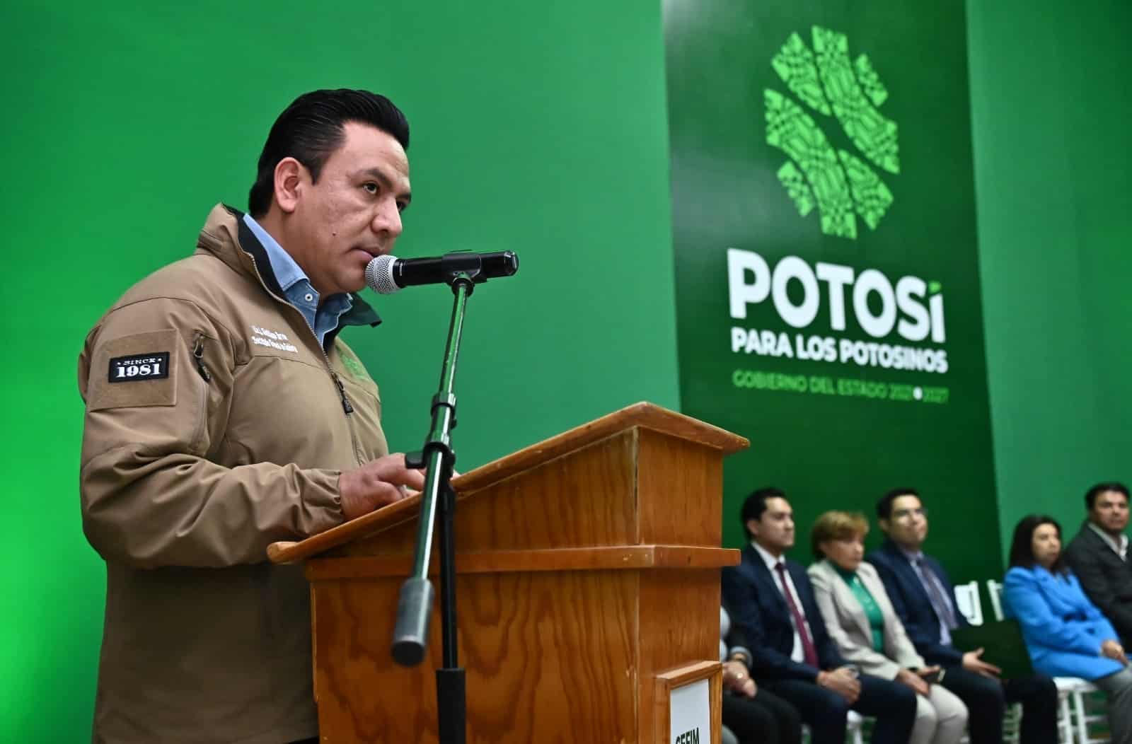 Crecimiento, desarrollo y apoyos para las cuatro regiones de SLP