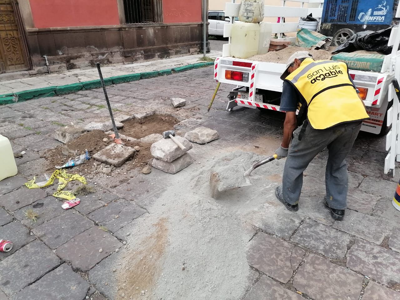 bacheo calle ignacio lópez rayón