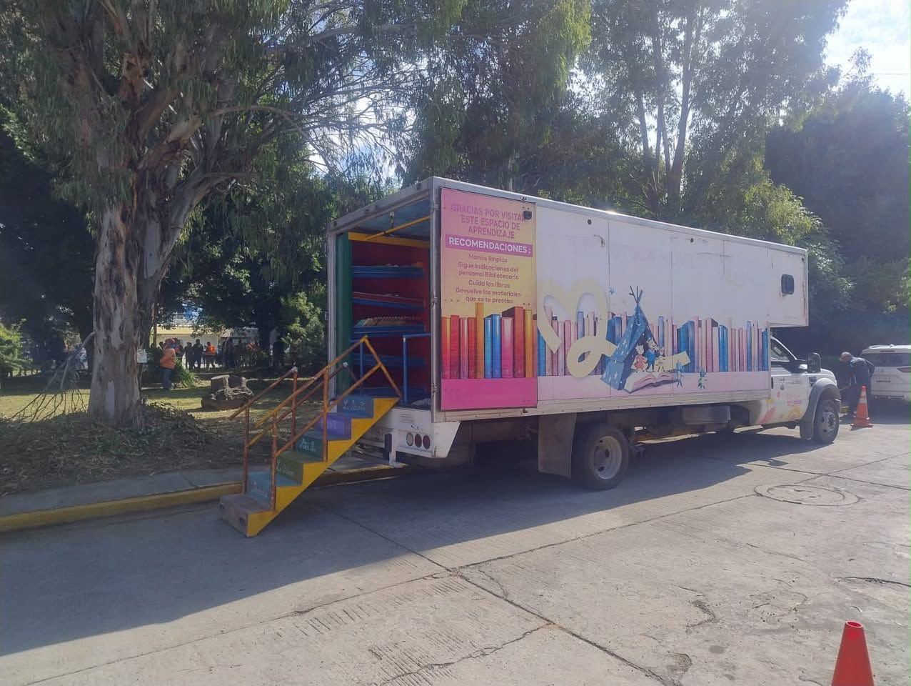 biblioteca móvil gobierno municipal slp
