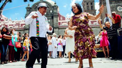 Visita la exposición "Una más de danzón: Entre sombreros y tacones” en Morales