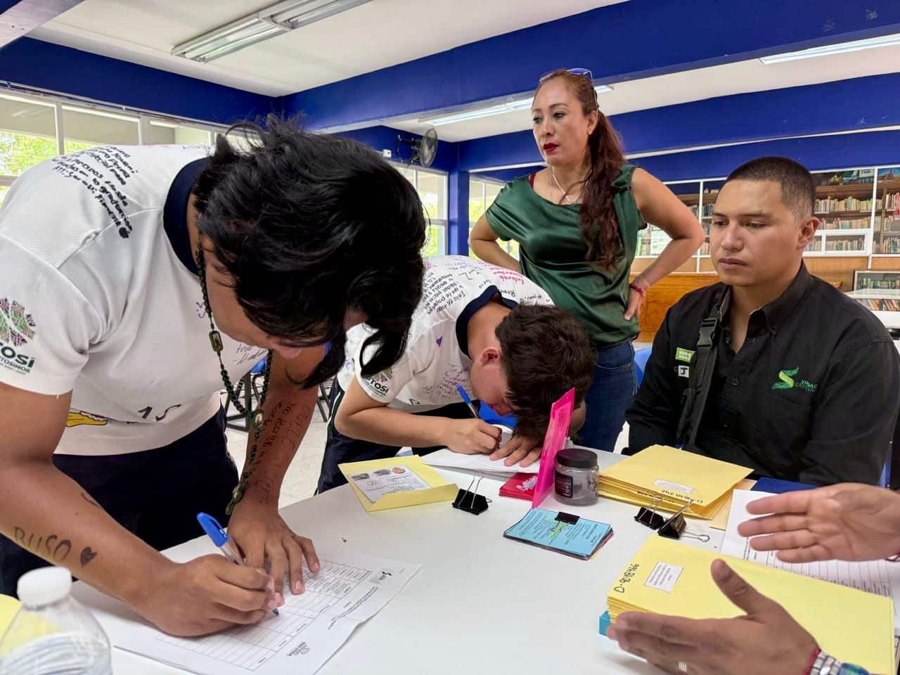 cartillas jóvenes soledad