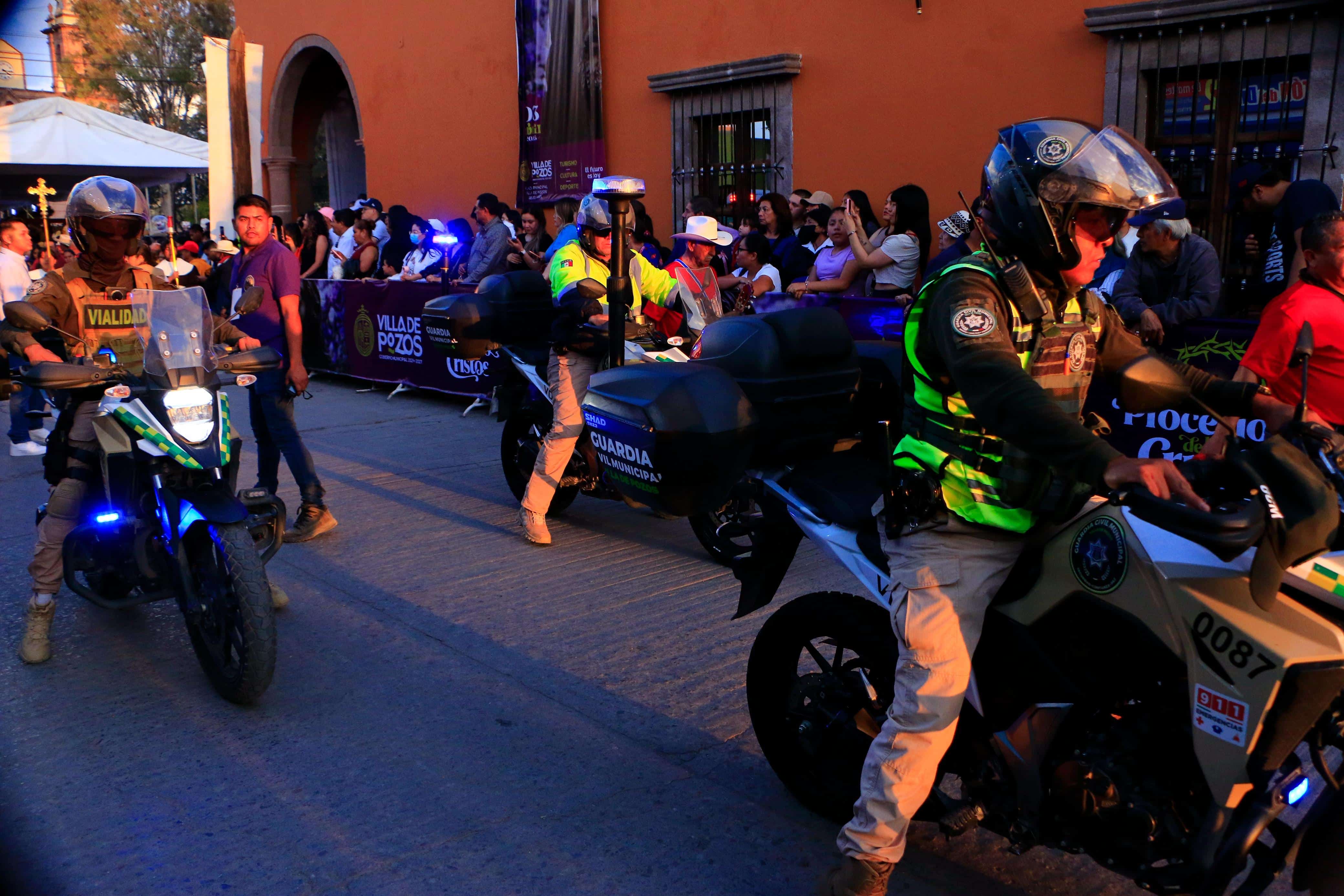procesión cristos villa de pozos