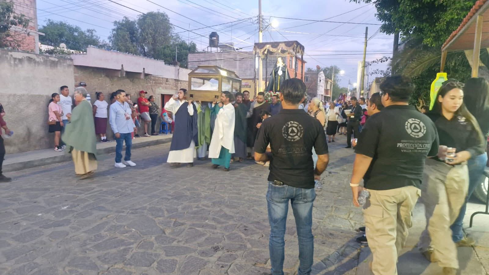 procesión cristos villa de pozos