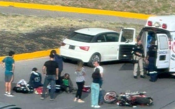 dos lesionados choque en motocicleta