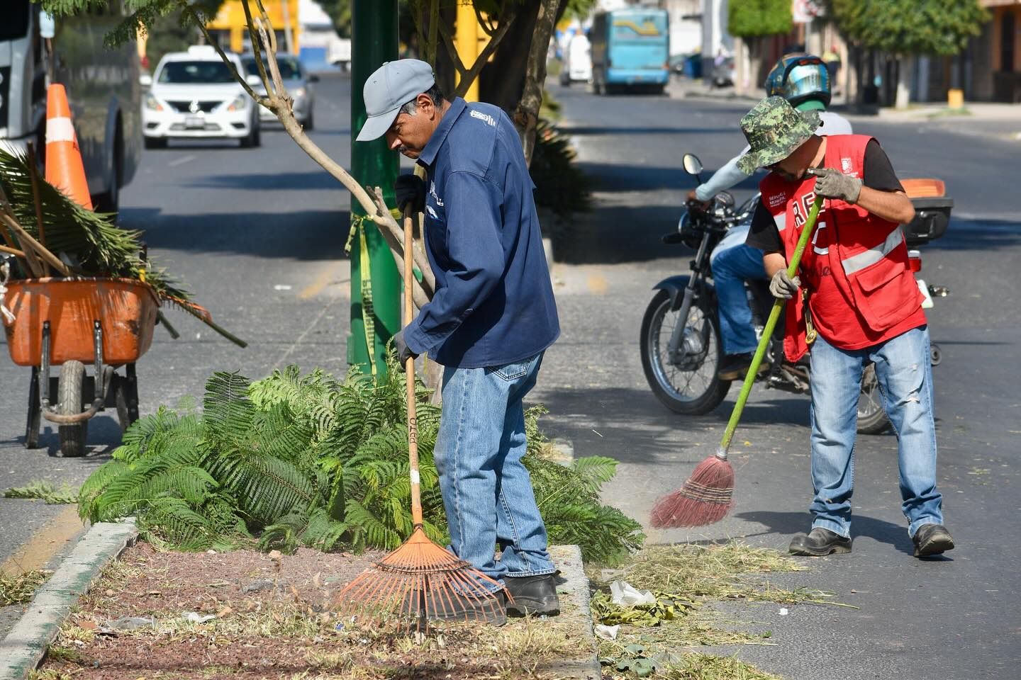 AVENIDA DE LA PAZ