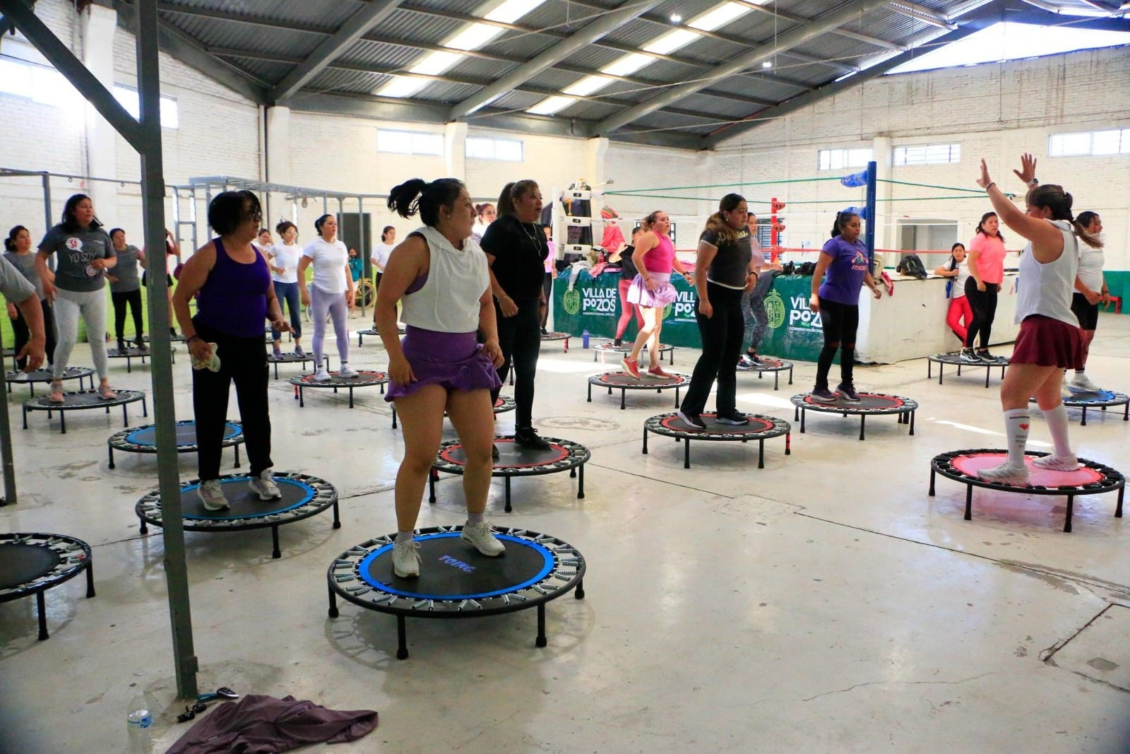 deporte femenino villa de pozos