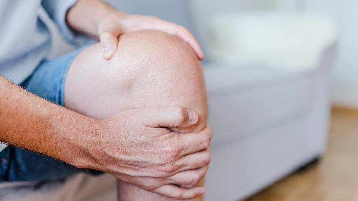 Estimulación del oído podría aliviar el dolor de rodilla; revela estudio