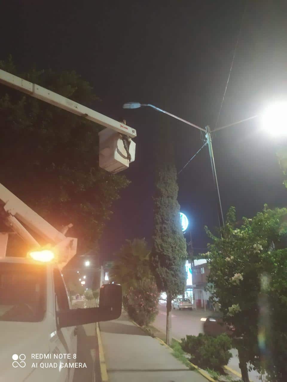 Gobierno de la Capital garantiza alumbrado público eficiente en General I. Martínez