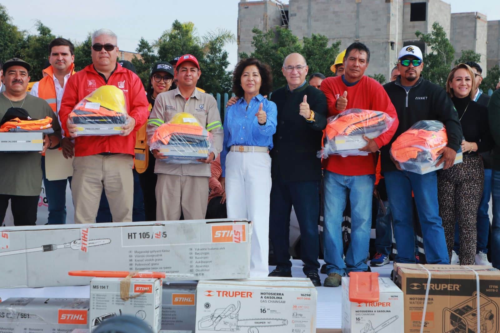 equipamiento enrique galindo slp