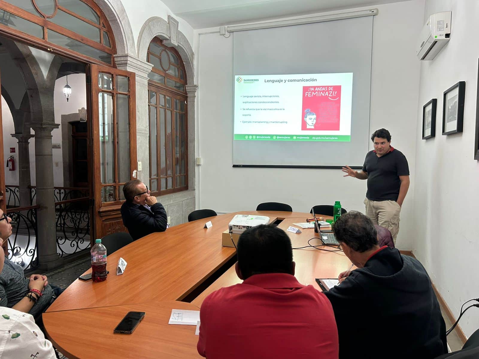 género gobierno del estado slp