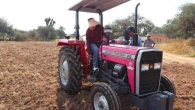 mujeres tractor gobierno municipal slp