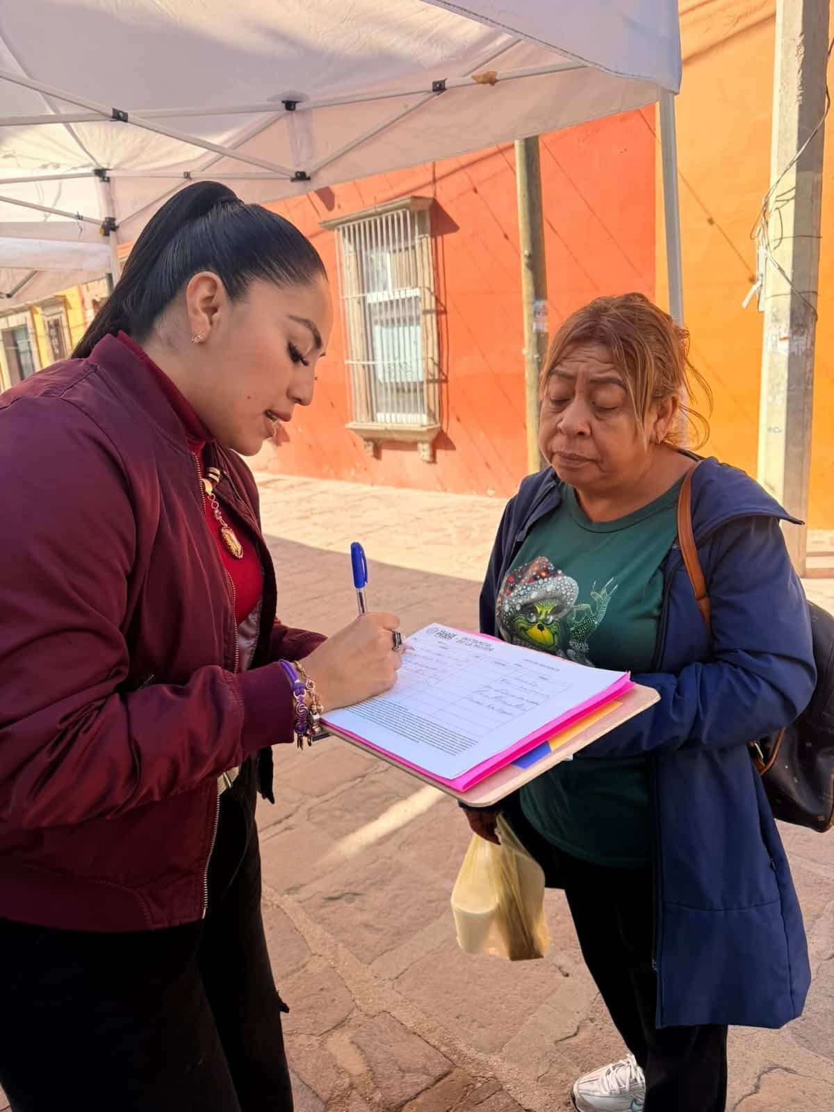 mujeres villa de pozos