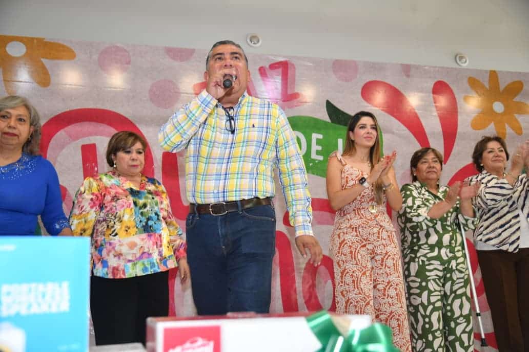 juan manuel navarro día de las madres