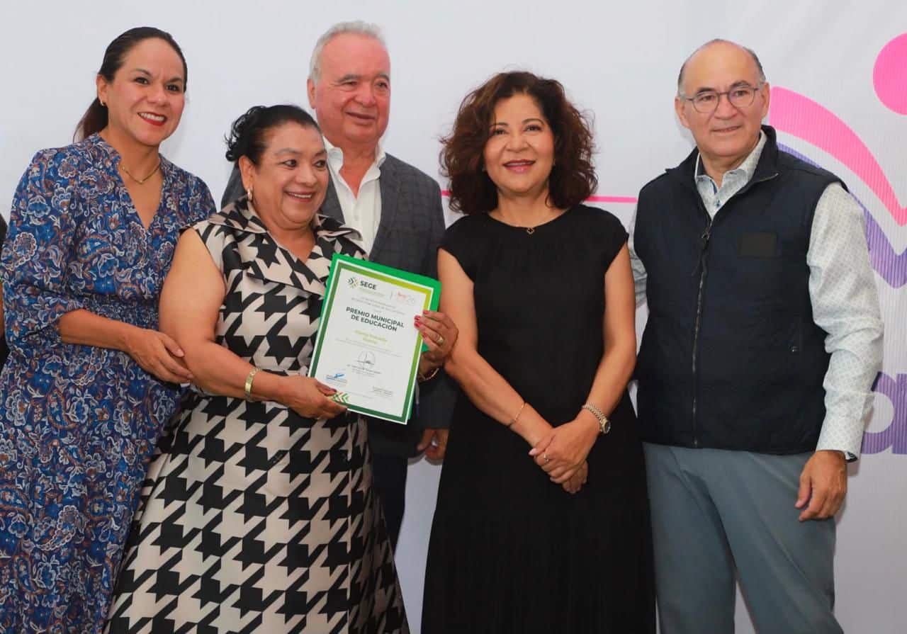 premio enrique galindo maestros