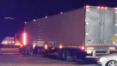 Aseguran tractocamión con 80 paquetes de cocaína en la carretera 57